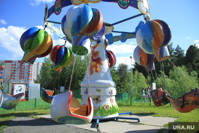 Незаконные аттракционы Сургут, карусели, аттракцион