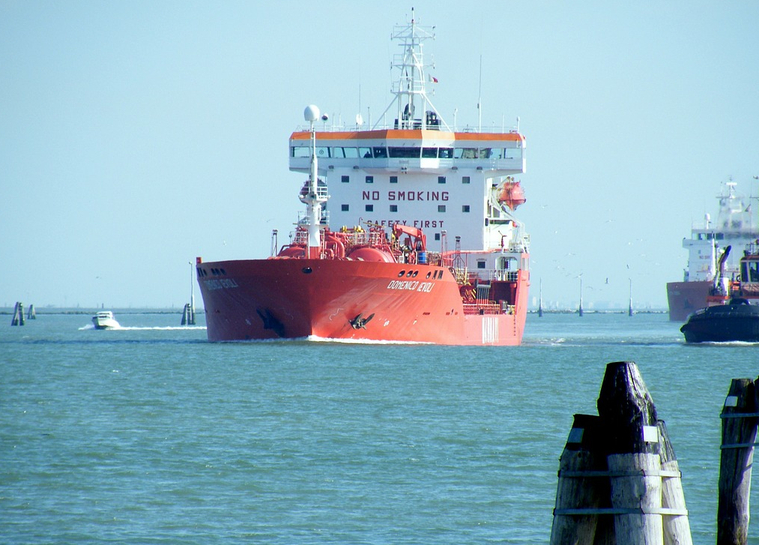Открытая лицензия на 04.08.2015. Корабли в море., корабли