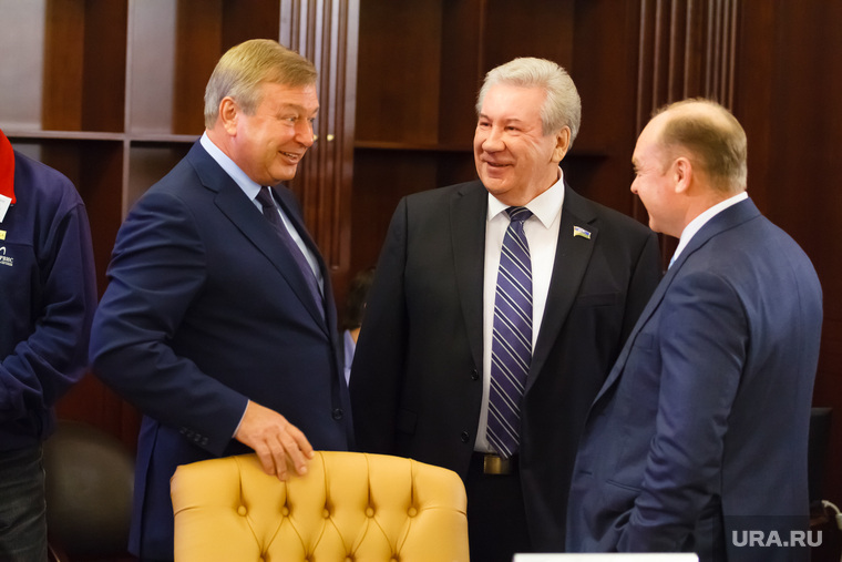 Совещание по сланцевой нефти в Ханты-Мансийск и награждение по "Чёрному золоту Югры"
, хохряков борис
