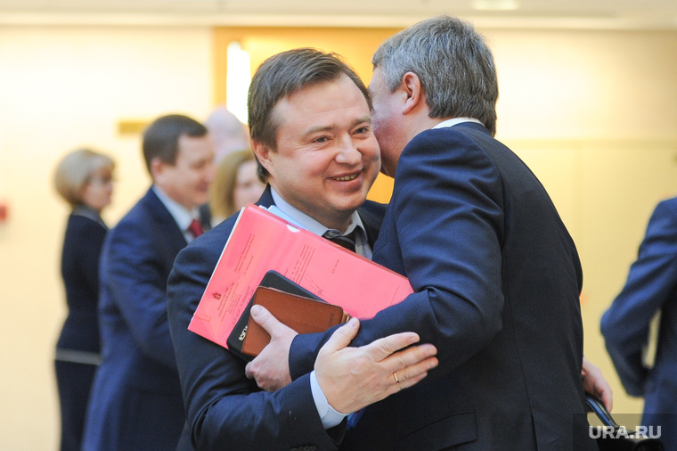 Законодательное собрание СО. Екатеринбург, бабенко виктор, иванов максим