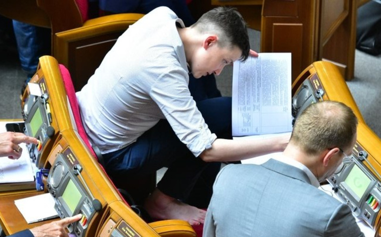 Савченко сегодня заняла кресло председателя Верховной Рады