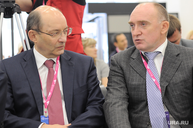 Первый вице-президент РЖД (слева) Александр Мишарин говорит, что проект ВСМ Екатеринбург — Челябинск давно есть в стратегии госкомпании