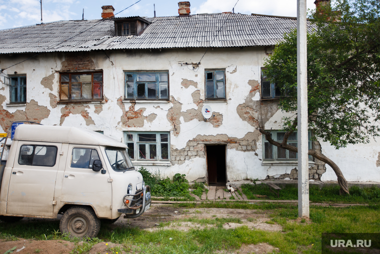 Рабочий визит губернатора. Верхотурье, ветхое жилье