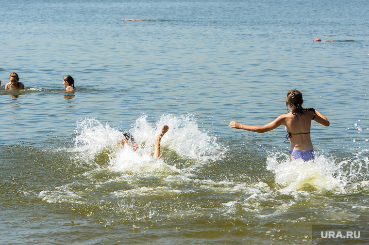 Городской пляж на Шершневском водохранилище Челябинск, лето, жара, отдых на воде, городской пляж шершневский