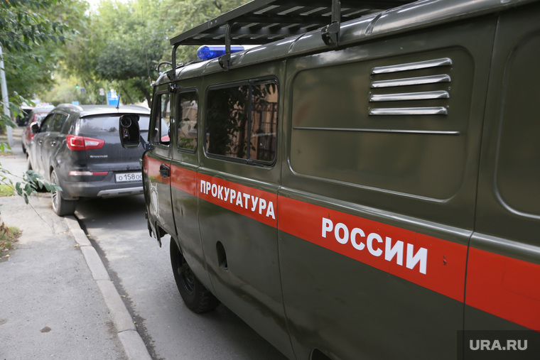 Прогулка по городу. Екатеринбург, военная прокуратура, уаз, уазик, фургон