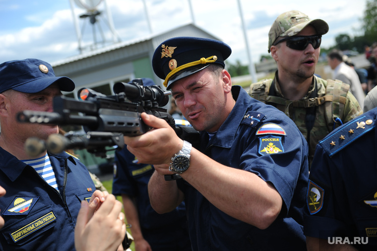 Армия-2015. Москва, военные