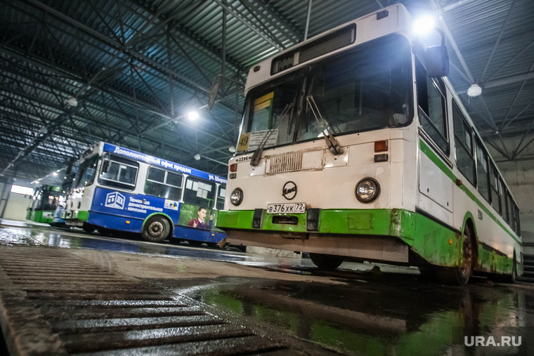 Депутатский рейд по автобусам Тюмень, автобус, автобусный парк
