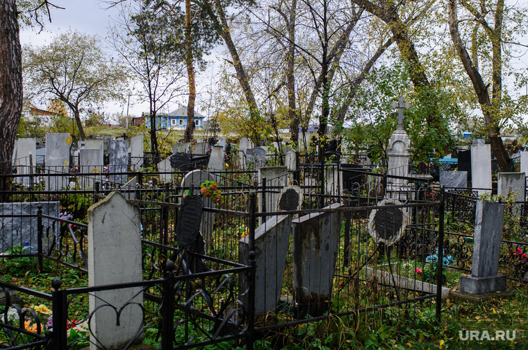 Дача Андрея Заленского в Касли, Челябинская область, кладбище, каслинский некрополь, похороны