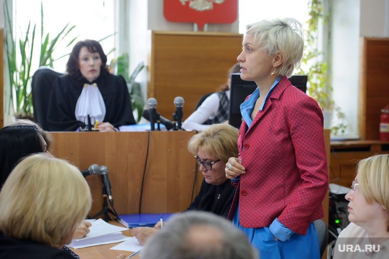 Адвокат Ольга Кезик добивается от судьи человеческого отношения к своей подзащитной