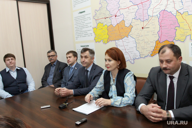 В пресс-конференции приняли участие глава города Сергей Руденко и руководители четырех поликлиник