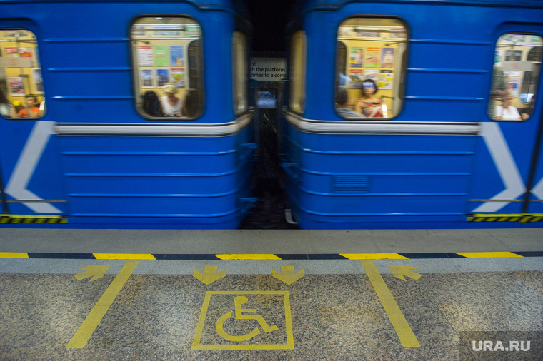 Метрополитен Екатеринбурга, станция геологическая, вагон, доступная среда, общественный транспорт, екатеринбургский метрополитен, подземка