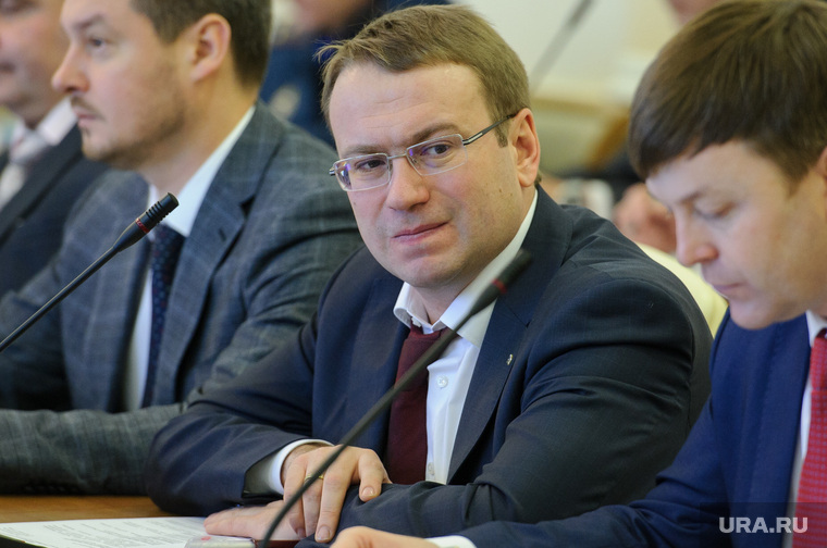 Главный министр этого года — Алексей Кузнецов, отвечающий за природу и экологию. Большую ответственность за репутацию региона чиновник в полной мере осознает.