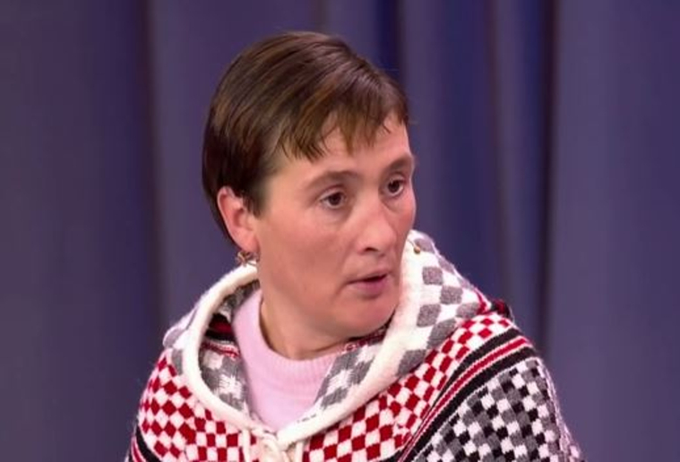 Марина Карачева просит вернуть ей сына, которого она воспитывала в теплотрассе