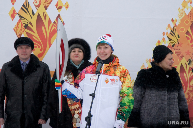 Эстафета Олимпийского огня.
Шадринск, олимпийский огонь, важенина алла, sochi 2014, сочи 2014, факелоносец