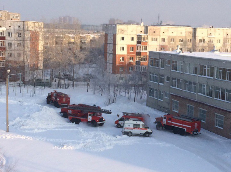 К приезду пожарных возгорание было потушено