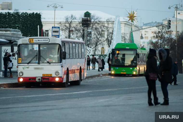 Общественный транспорт Екатеринбурга, остановка, автобус