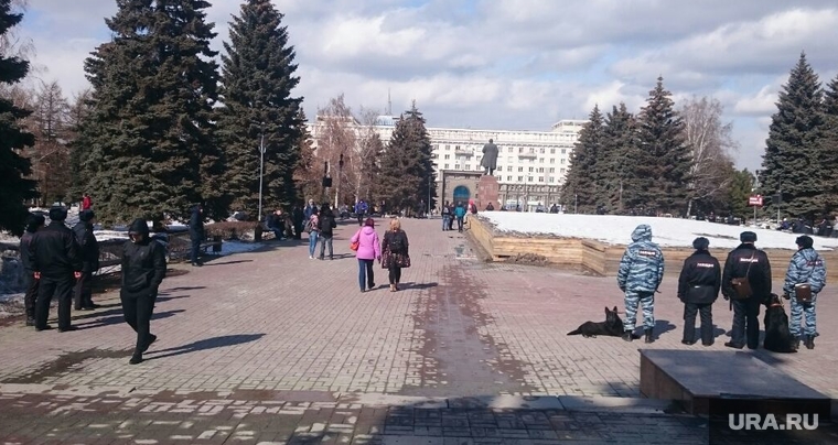 Челябинск в день несанкционированных акций протеста, площадь революции, челябинск