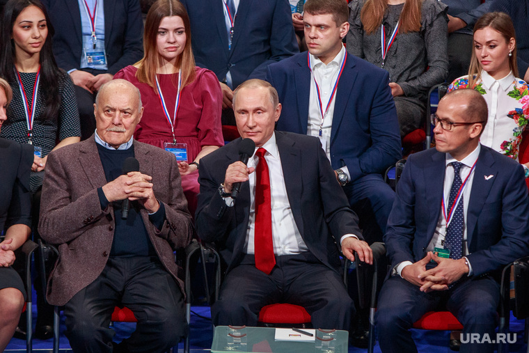 Владимир Путин ответил на вопросы региональных журналистов перед встречей с президентом Белоруссии