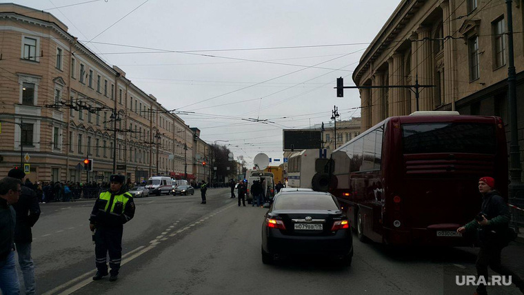 Взрывы в метро в Санкт-Петербурге, Петребруг метро теракт