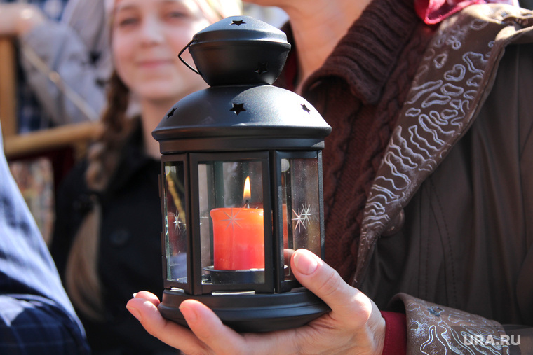 Пасха Крестный ход
Курган, свеча, благодатный огонь