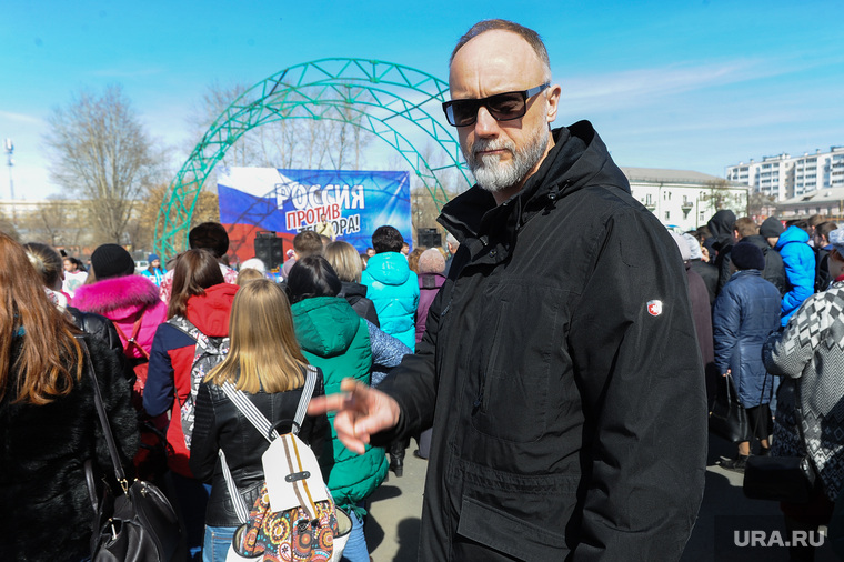 Акция в поддержку пострадавших и памяти погибших во время теракта в Санкт Петербурге.Челябинск, голиков олег
