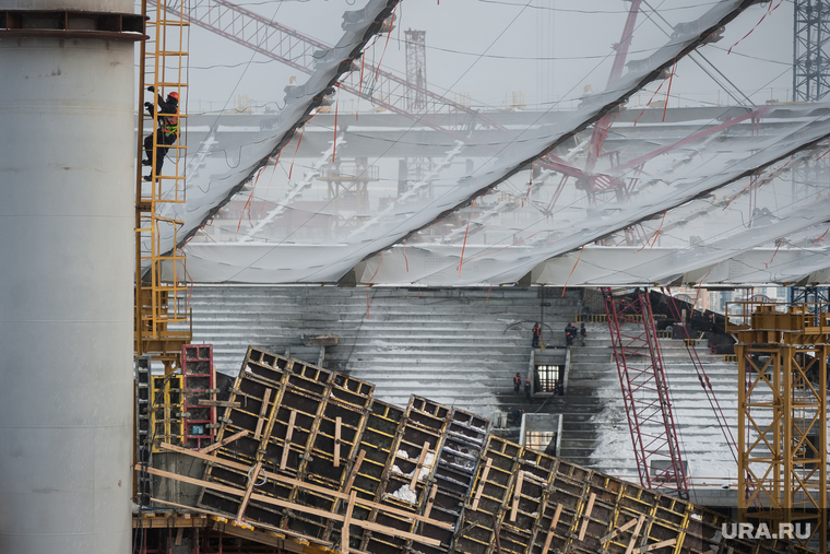Реконструкция Центрального стадиона. Екатеринбург, реконструкция центрального стадиона, рабочий, стройка