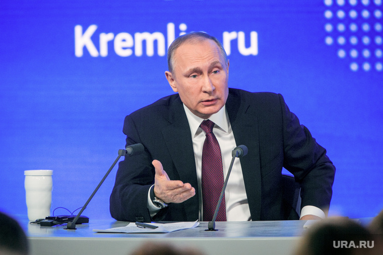 12 ежегодная итоговая пресс-конференция Путина В.В. (перезалил). Москва, портрет, путин владимир, жест рукой