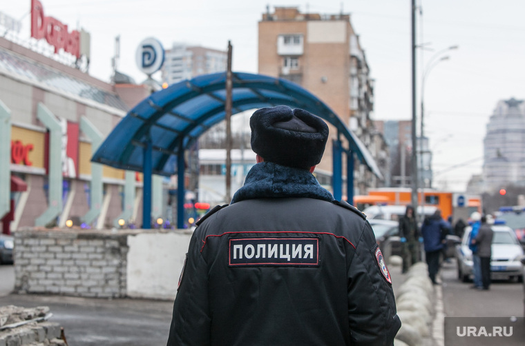 ЧП на Октябрьском Поле. Москва, патруль, полиция, город, полицейский