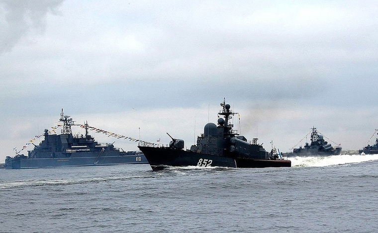Морской парад в Питере оказался под вопросом