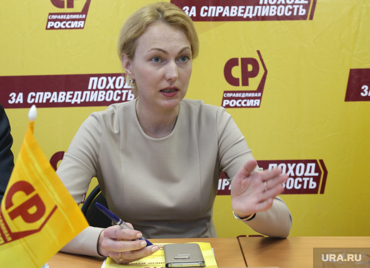 Вероника Куликова сохранила интригу и не сказала, кого эсеры выдвинут в губернаторы