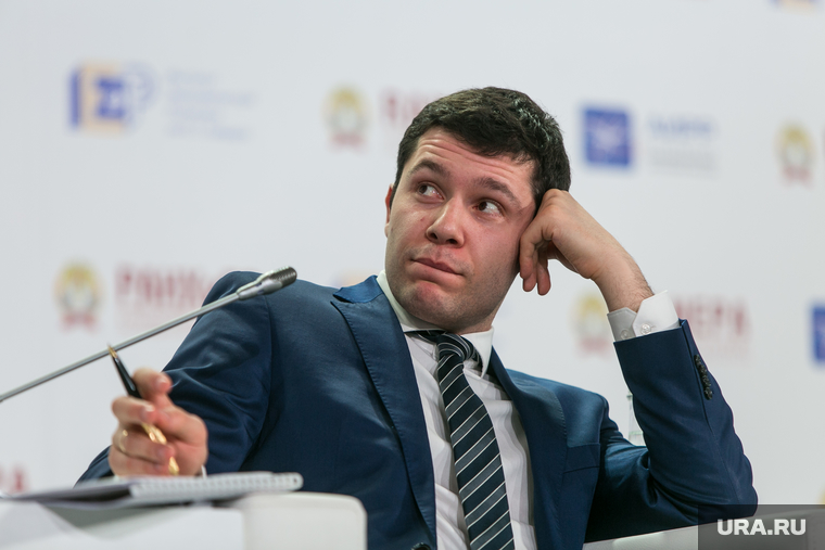 VIII Гайдаровский форум, день первый. Москва, алиханов антон