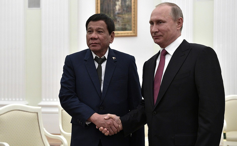 Родриго Дутерте сразу же после встречи с Владимиром Путиным вылетит на Филиппины