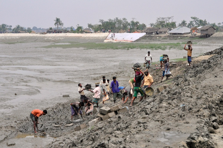 В результате наводнения в Шри-Ланке погибли 146 человек