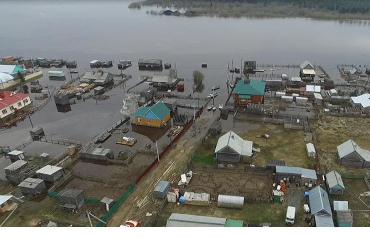 Вода в селе Овгорт сейчас топит семь домов