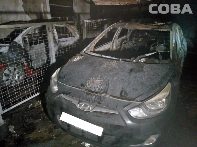 Три автомобиля пострадали больше других