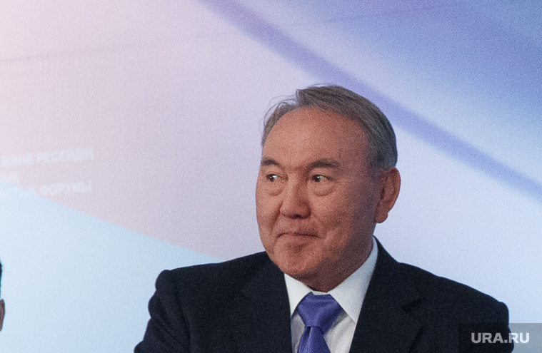 Путин и Назарбаев. Саммит Россия - Казахстан в доме Севастьянова. Екатеринбург, рукопожатие, назарбаев нурсултан, путин владимир