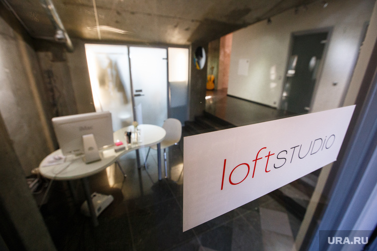 Пресс-конференция с участием фотографа Дмитрия Лошагина в Loft Studio. Екатеринбург, лофт, loft studio