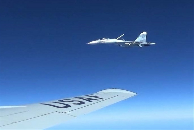 Маневры российского истребителя были расценены как "провокационные"
