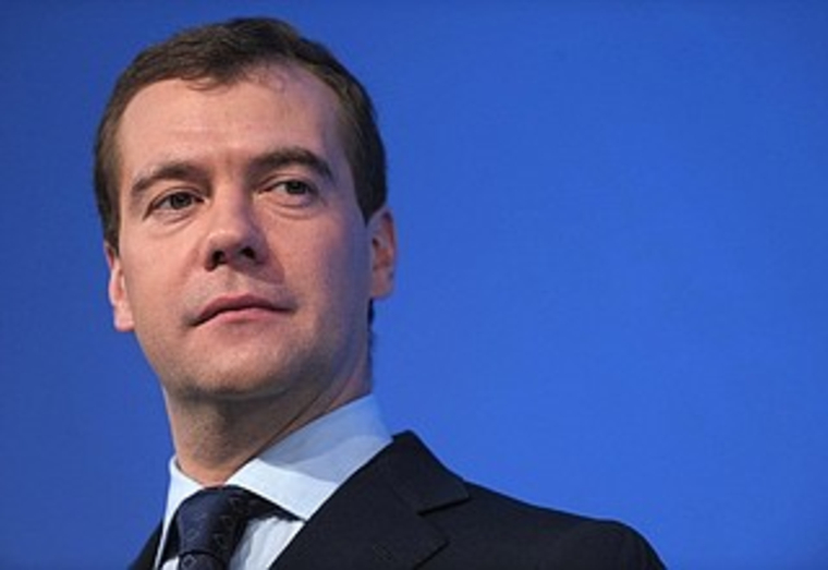 Дмитрий Медведев продлил контрсанкции до конца 2018 года