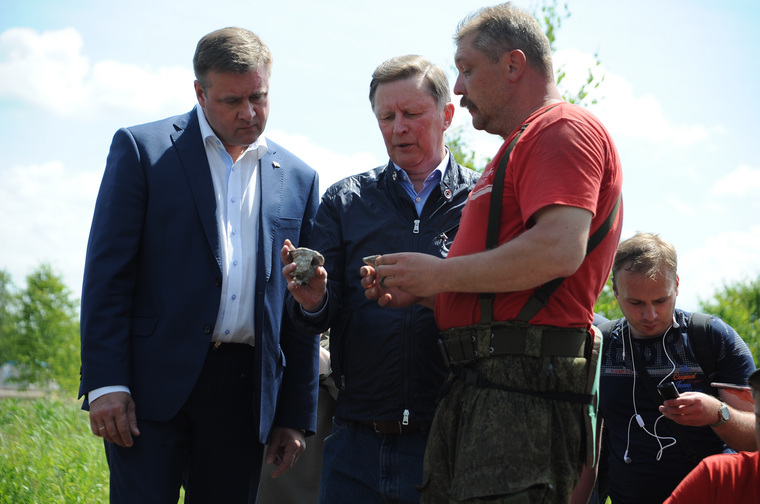 Сергей Иванов побывал в полевом лагере поисковиков