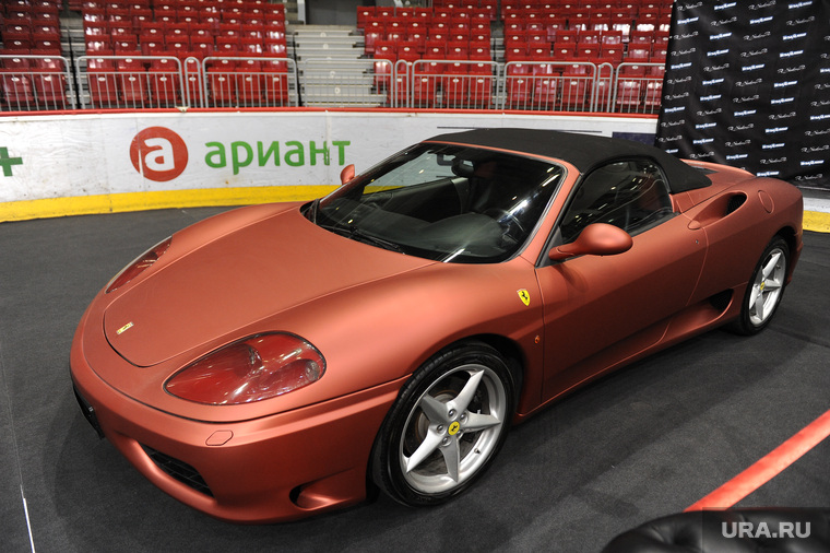 Автосалон Авто шоу. Челябинск., феррари, ferrari