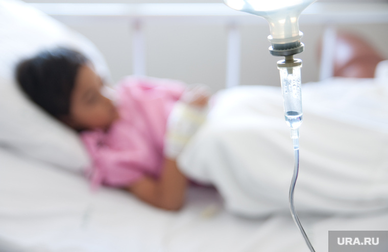По данным на 24 июля, 37 детей и один взрослый лечат серозный менингит