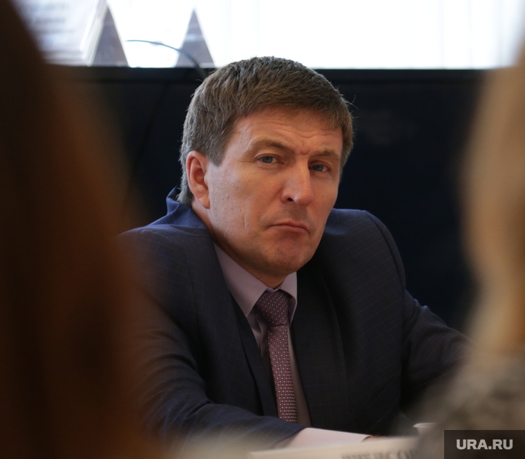 Олег Хараськин уверяет, что не платил депутатам