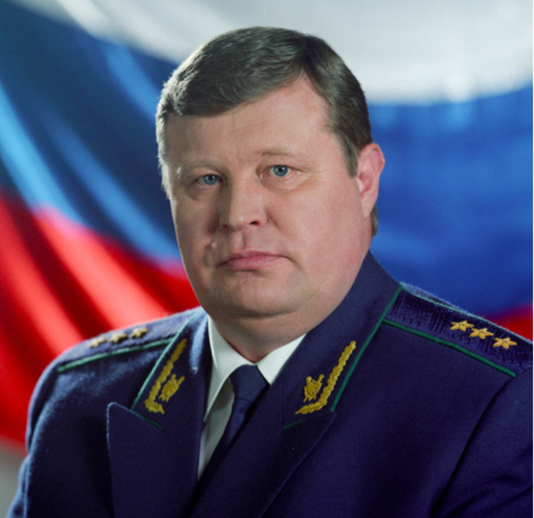 В кресле директора сочинского нацпарка Устинов (на фото) видит своего старого друга