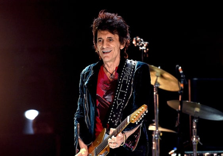 Музыкант продолжит работать с Rolling Stones, несмотря на тяжелый недуг