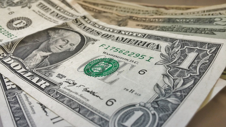 Россия сократит использование доллара как средства расчетов