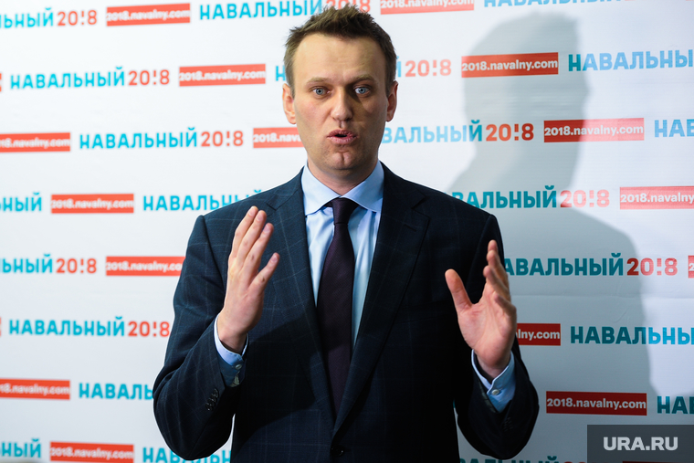 Алексей Навальный встретился с волонтерами своего штаба, выступил на митинге против Томинского ГОК и провел пресс-конференцию для журналистов. Челябинск, навальный алексей