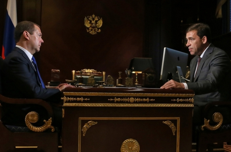 Медведев с Куйвашевым обсудили две самые капиталоемкие статьи расходов бюджета