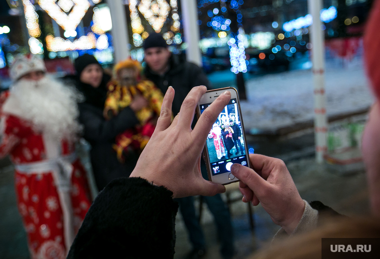 Предновогодняя Москва. Иллюминация. Москва, снимает на телефон, иллюминация, вечерняя москва, новый год