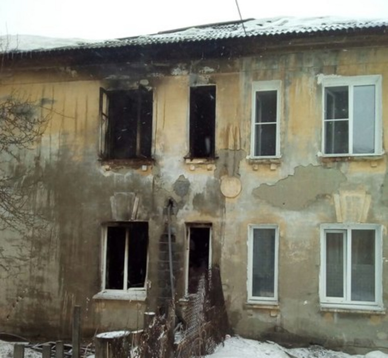 При пожаре в доме погибли муж и трое детей Александры Фоминой